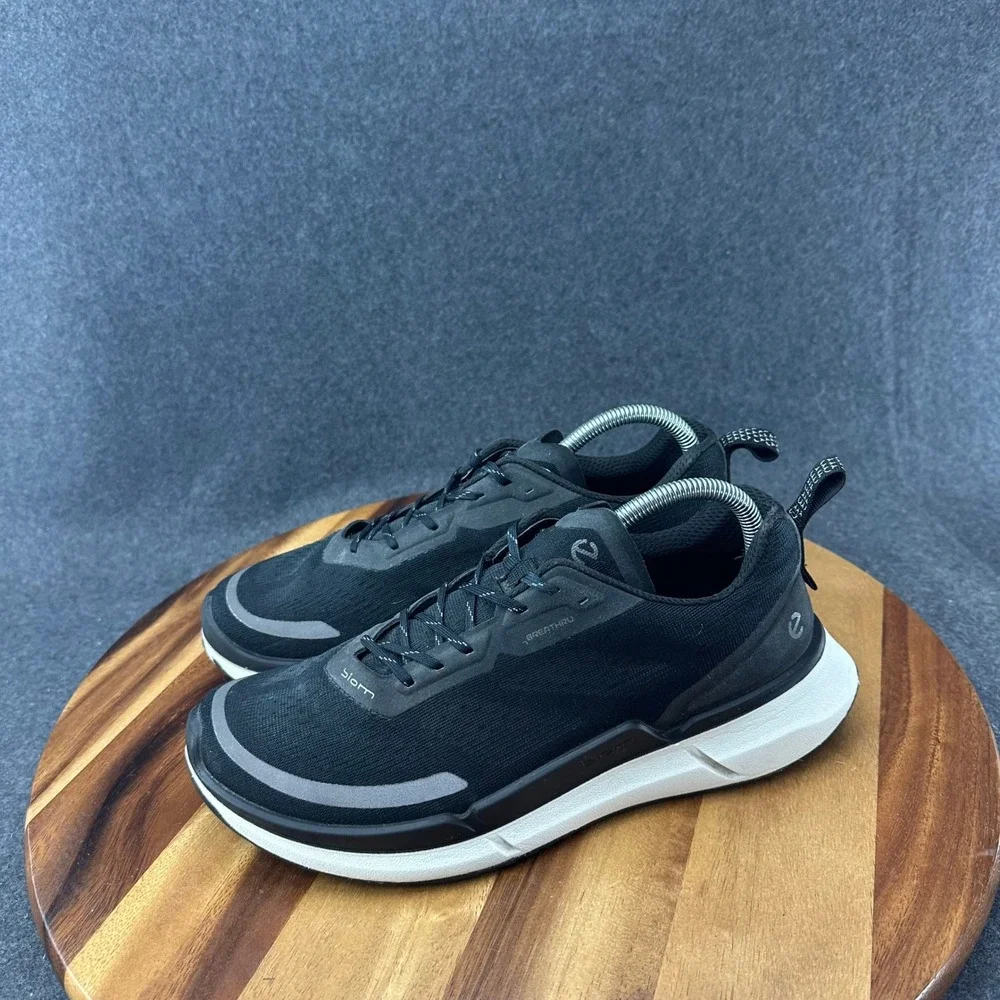 ECCO Sport Biom 2.2 Black Textile Cross Trainer Athletic Shoe. Size 9-9.5. EU 40